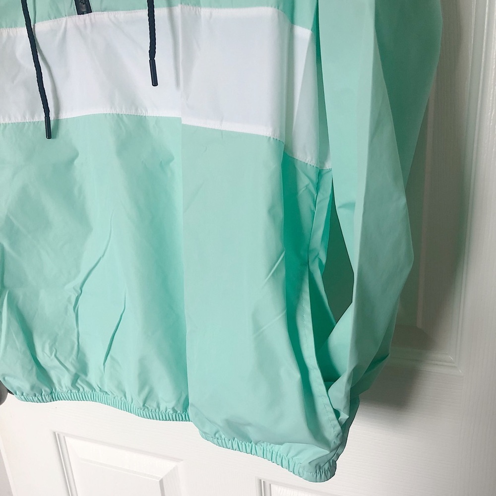 PINK Windbreaker - Picture 4 of 4